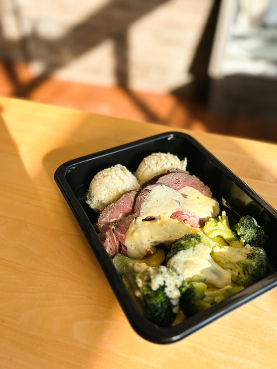 Heat & Eat - Carved Beef Tenderloin w Béarnaise Sauce